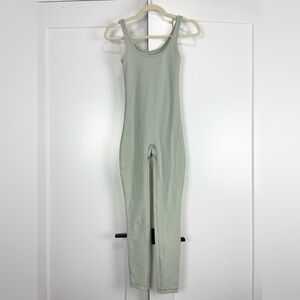 Aritzia TnaLife Shake It Jumpsuit Green XS #94460